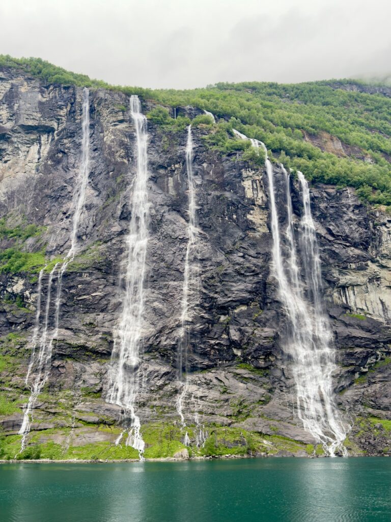 De Sju Søstre, the Seven Sisters Waterfall